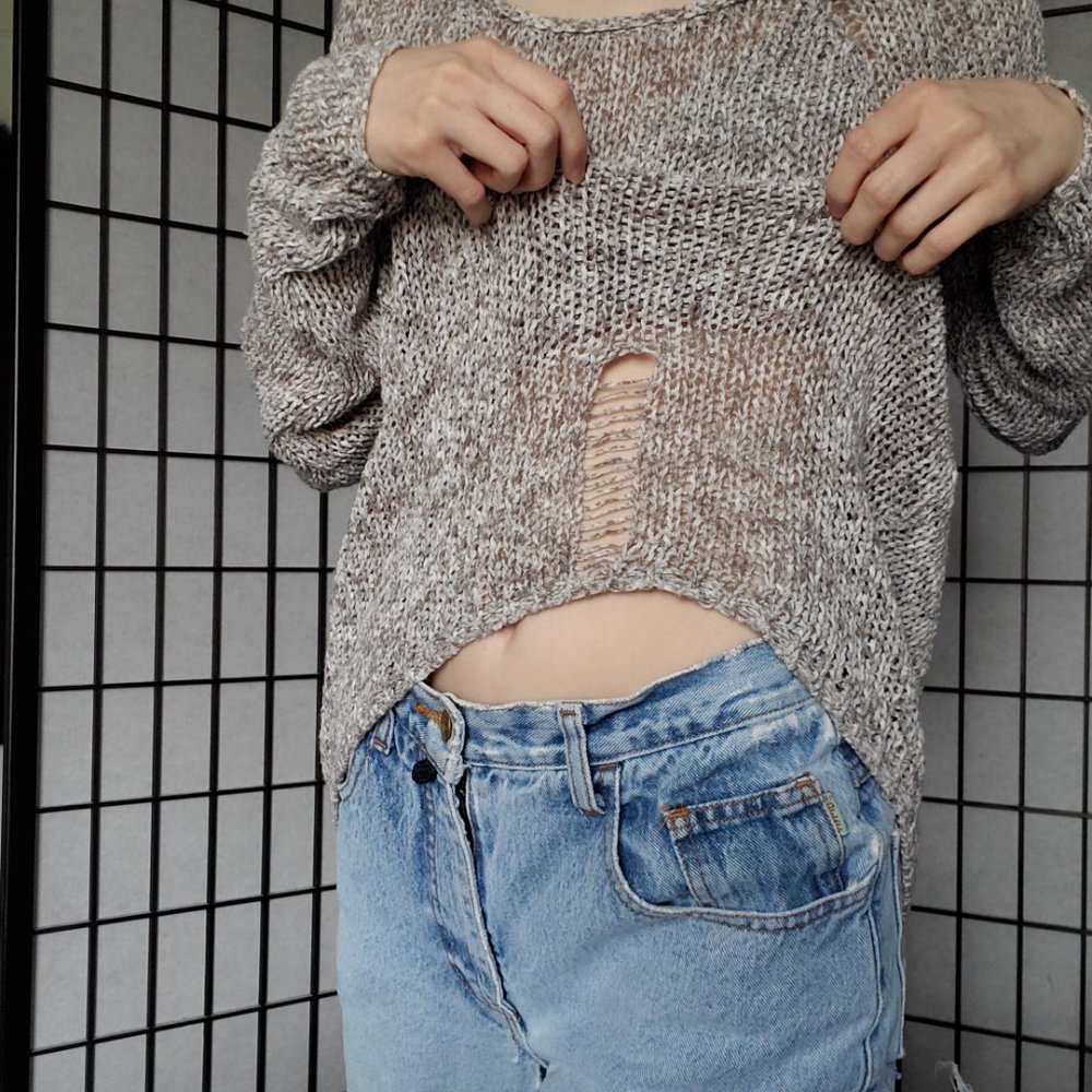 Distressed Sweater - Picture 2 of 4